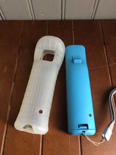 Blue Nintendo Wii Remote Wii Motion Plus Inside For Wii/Wii U With Plastic Cover - Picture 3 of 15