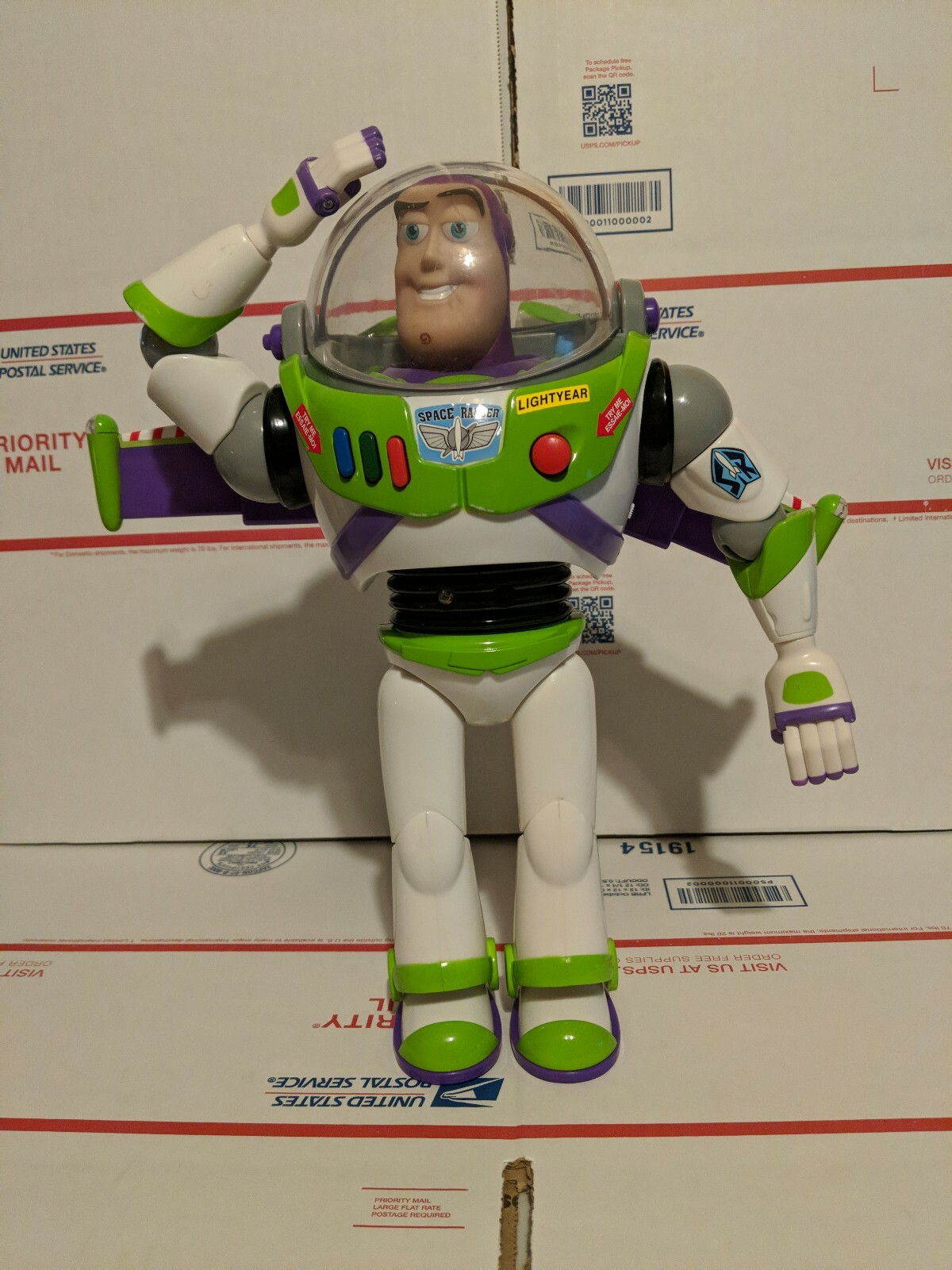 light spinner buzz toys