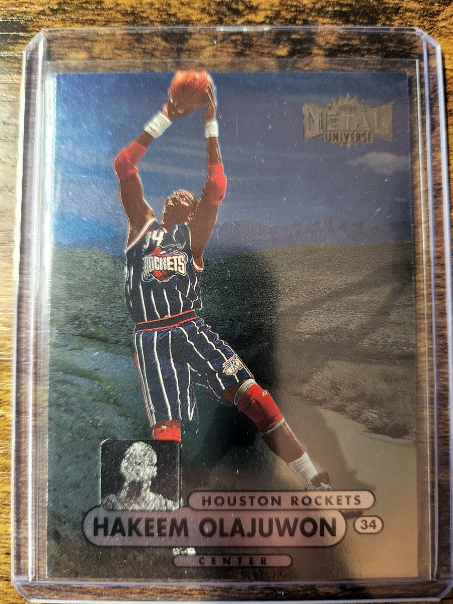 1997-98 Metal Universe Championship Hakeem Olajuwon #61 Houston 