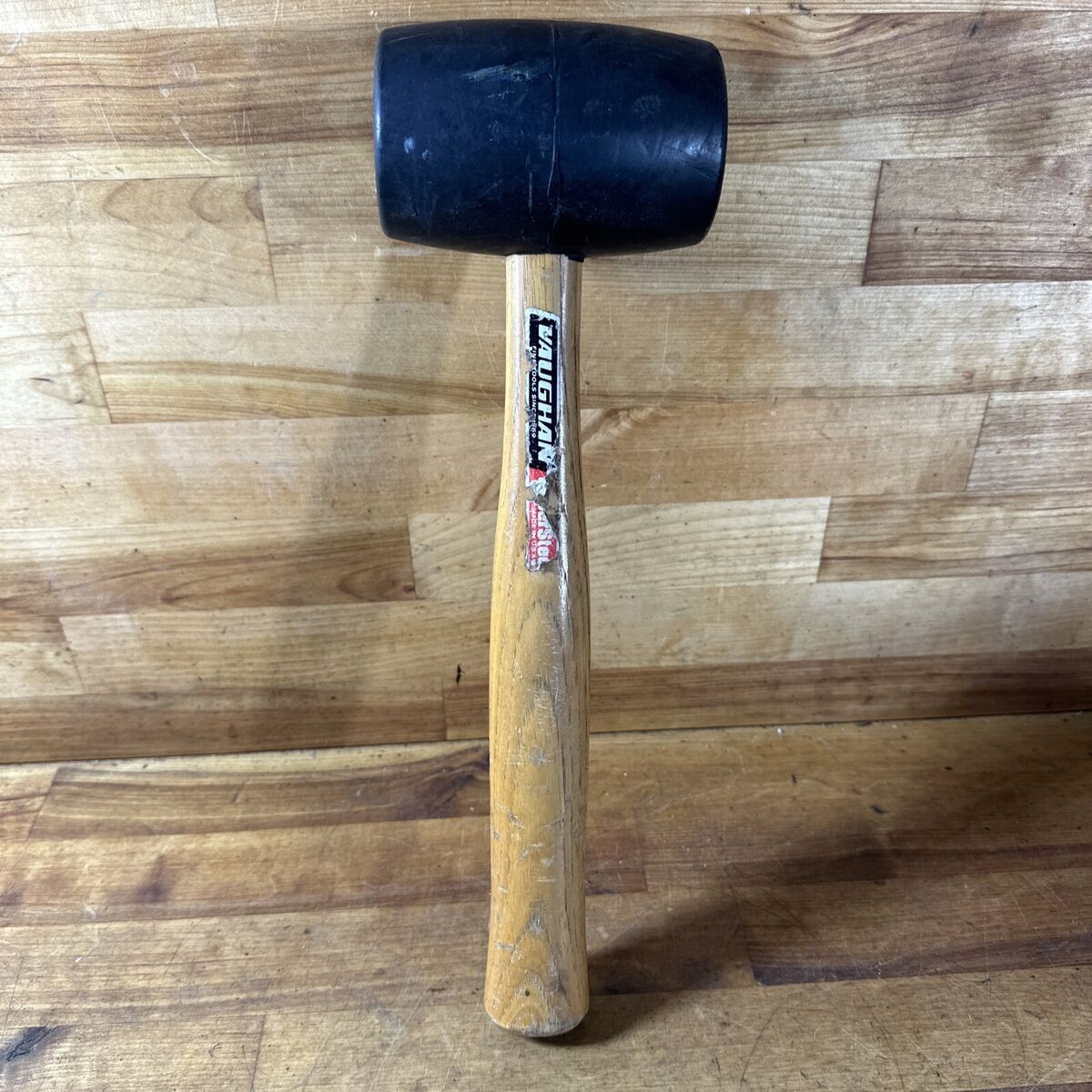 VAUGHAN 12-oz Smooth Face Rubber Head Wood Rubber Mallet VAUGHAN 12-oz Smooth Face Rubber Head Wood Rubber Mallet