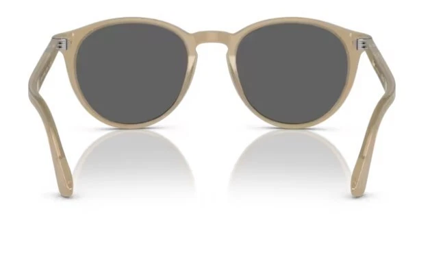 Gafas de sol para hombre Persol 0PO3152S 1169B1 beige ópalo/gris oscuro forma cuadrada 52 mm Foto 3 de 4