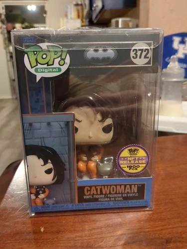 Funko Pop! Vinyl: DC Universe - Catwoman #372 LEGENDARY 1182pcs