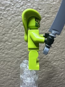 Lasha with Red Vials LEGO Ninjago Rise of the Snakes Minifigure 9447 9562 - B6