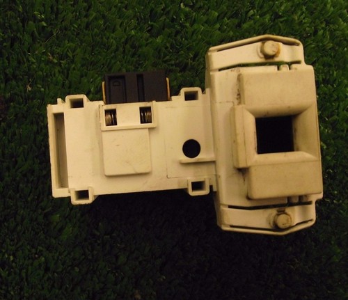 Waschmaschine CANDY GOF662B/L1-80 Türschloss