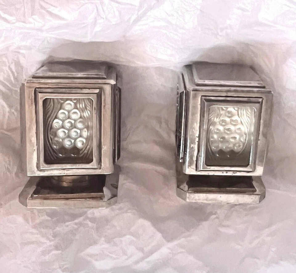 Lalique THG Paris  Metropolis Glass & Polished Nickel Handles & Trim, France. - Image 4 of 4