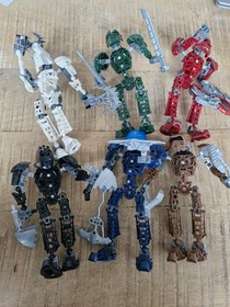 LEGO Bionicle Toa Metru Kit With Canisters and Instructions Complete Vakama 2004