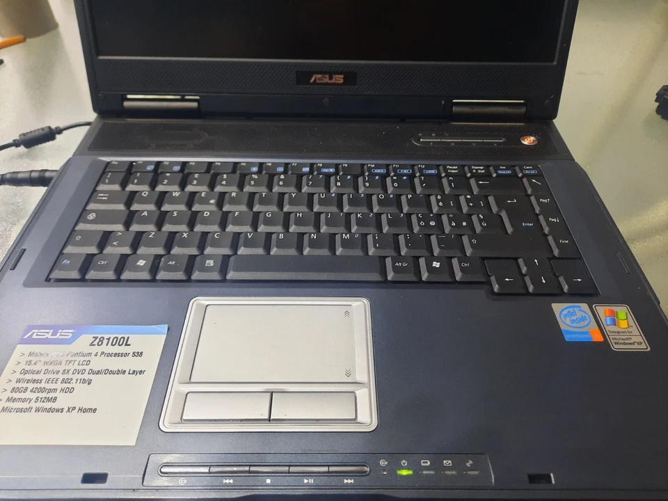Pc Asus Z8100L Pentium 4 Windows XP Laptop Vintage - Immagine 3 di 4