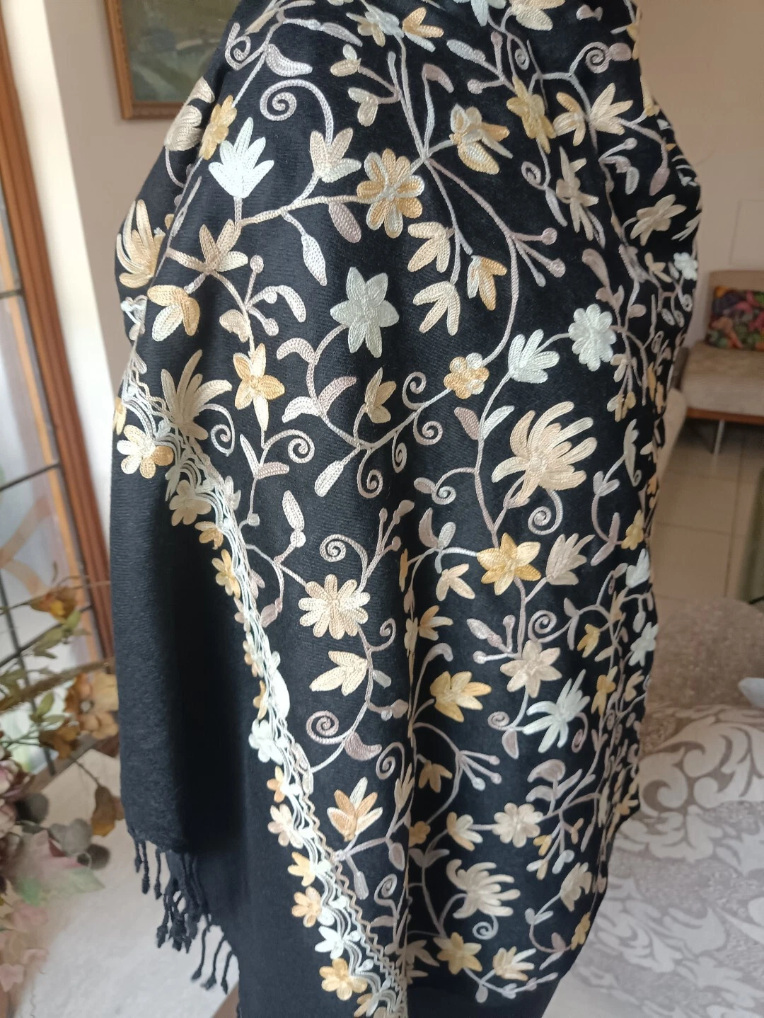 Black Floral Embroidery Scarf 100% Cashmere Pashmina Kashmiri Handmade Wrap