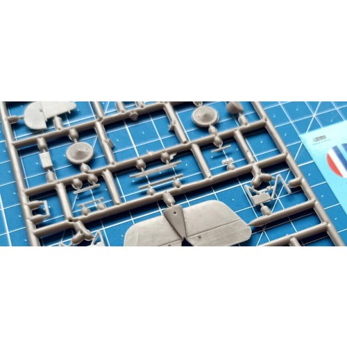 Fighter Bristol M.1C Red Devil Plastic Model Kit Aircraft Scale 1:72 Avis 72037 - Picture 12 of 12