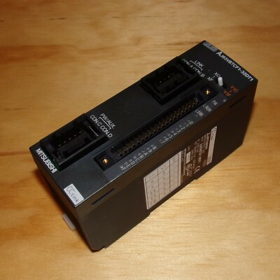 Mitsubishi Electric MELSEC CC-Link 12/24VDC Input / Output Unit AJ65VBTCF1-32DT1