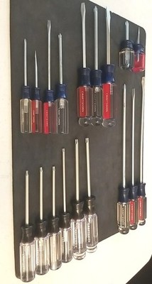   Craftsman Tools USA 18 piece Phillips & Flat Slotted, Torx Screwdriver Set.