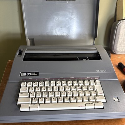 Smith Corona Electric Portable Typewriter 5A SL 470 With Cover And Cartridge