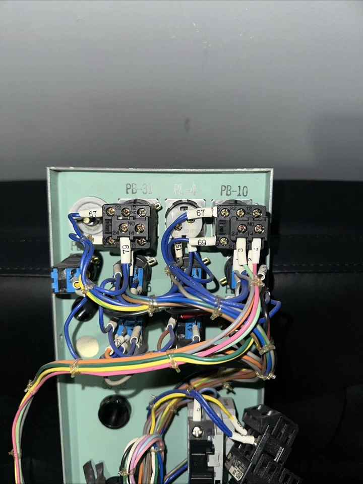 Panel de control Nissei Foto 3 de 4