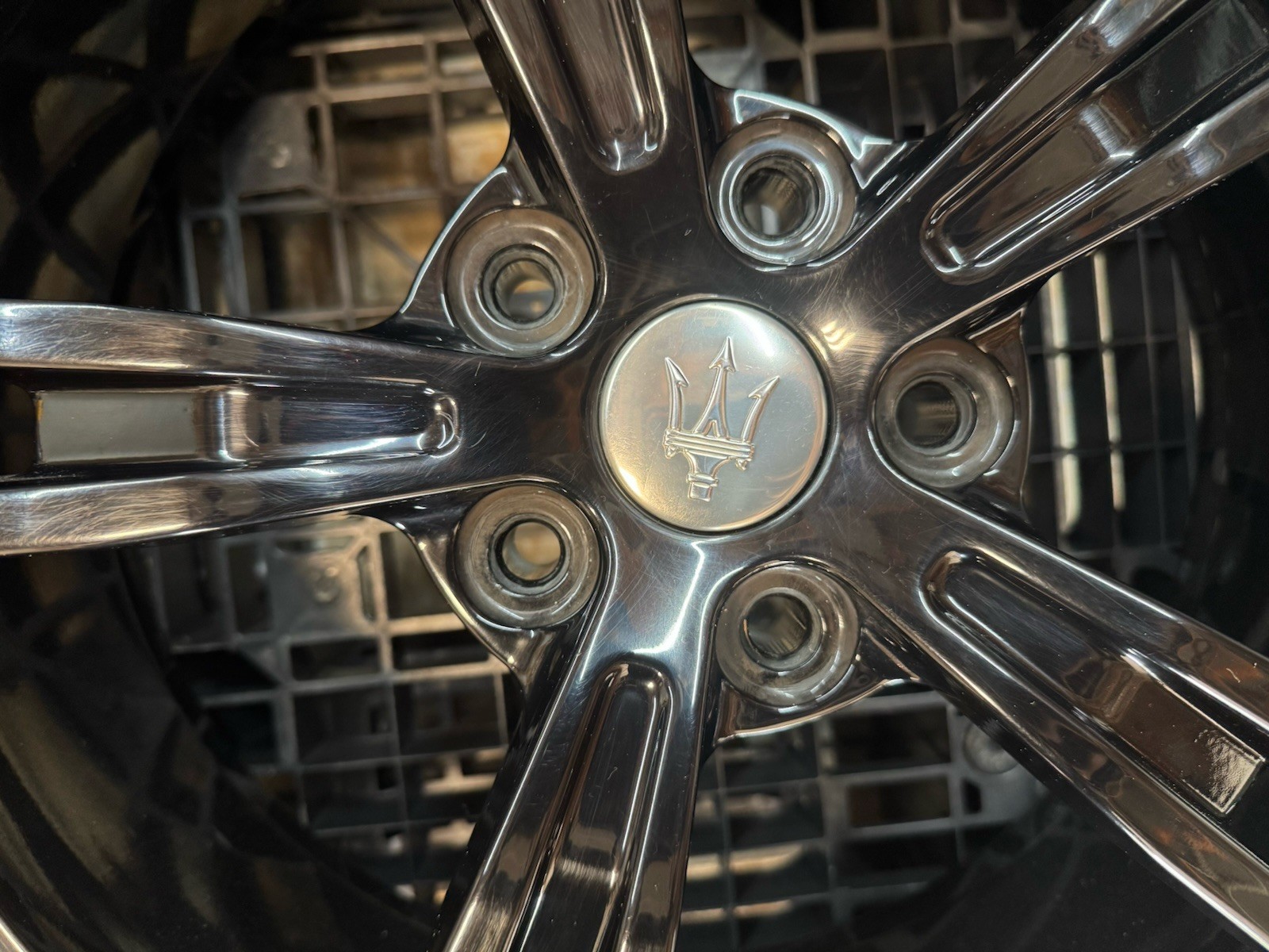 (4) Maserati GranTurismo MC M145 20 inch Wheels Rims Set  Black 85360500 W11015