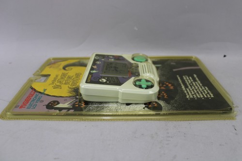 Tiger Electronics Tim Burton's Nightmare Before Christmas LCD Game - New - Picture 9 of 12