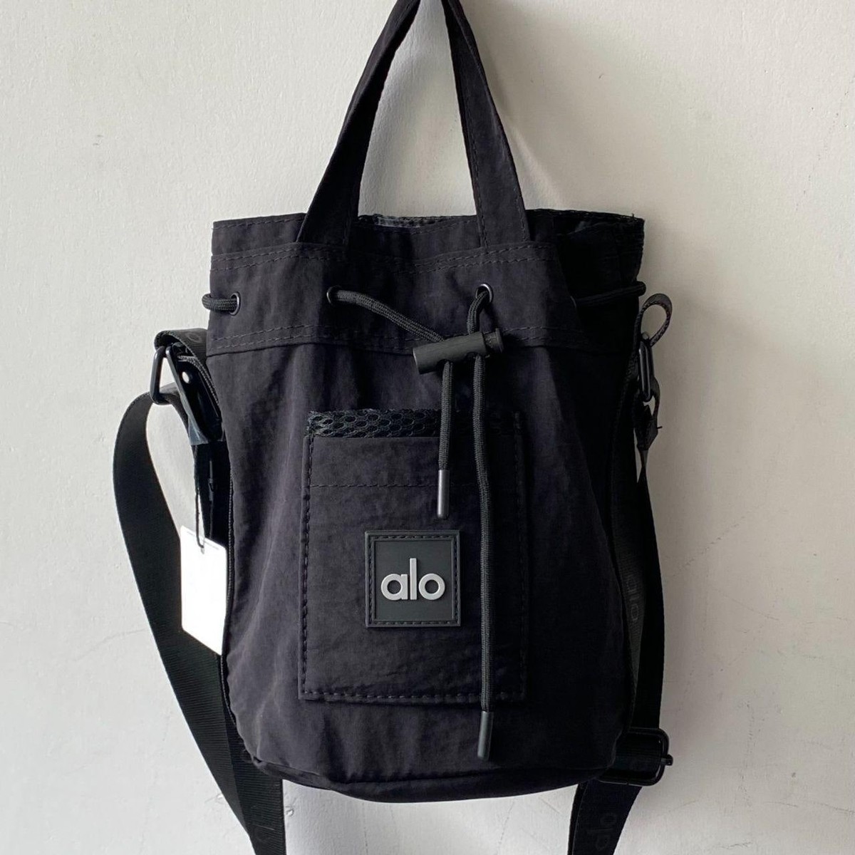 バッグ alo bag Alo Crossbody Bucket Bag Black NWT New With Tags Everyday Casual