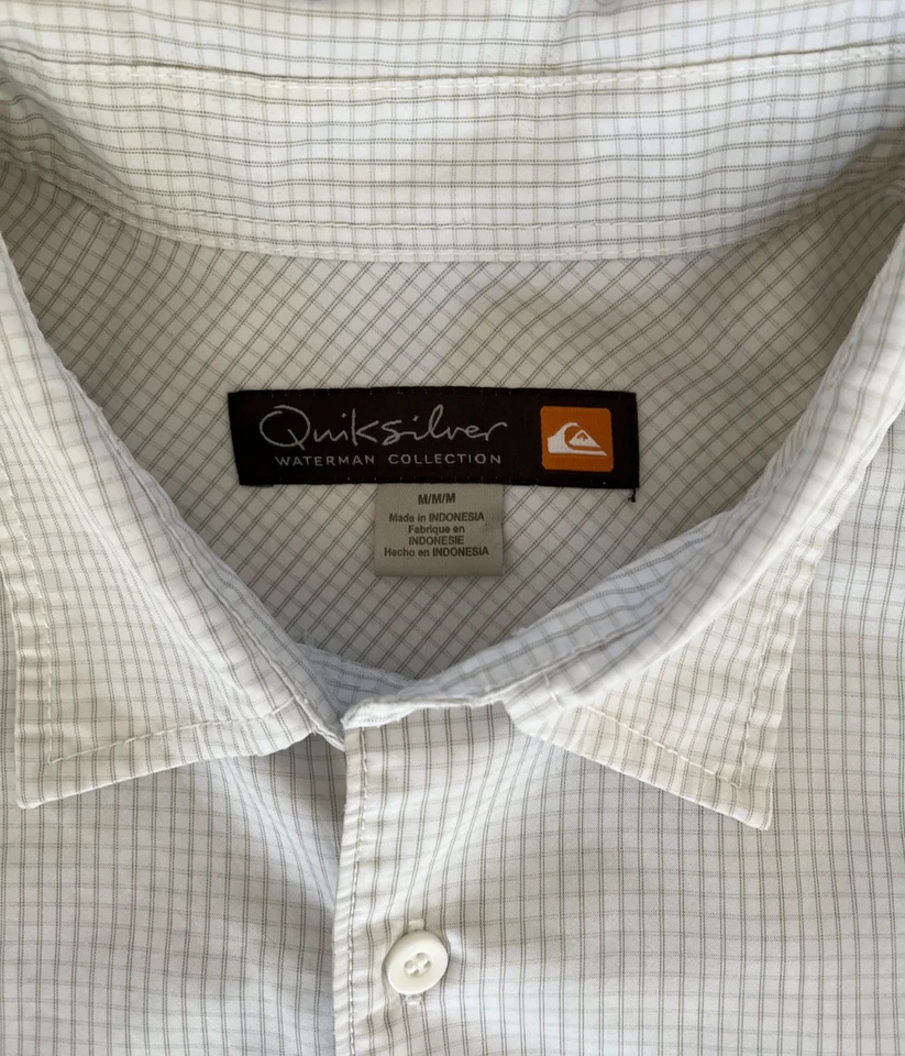 Camisa Quicksilver Waterman para hombre manga corta talla mediana abotonada Foto 3 de 4