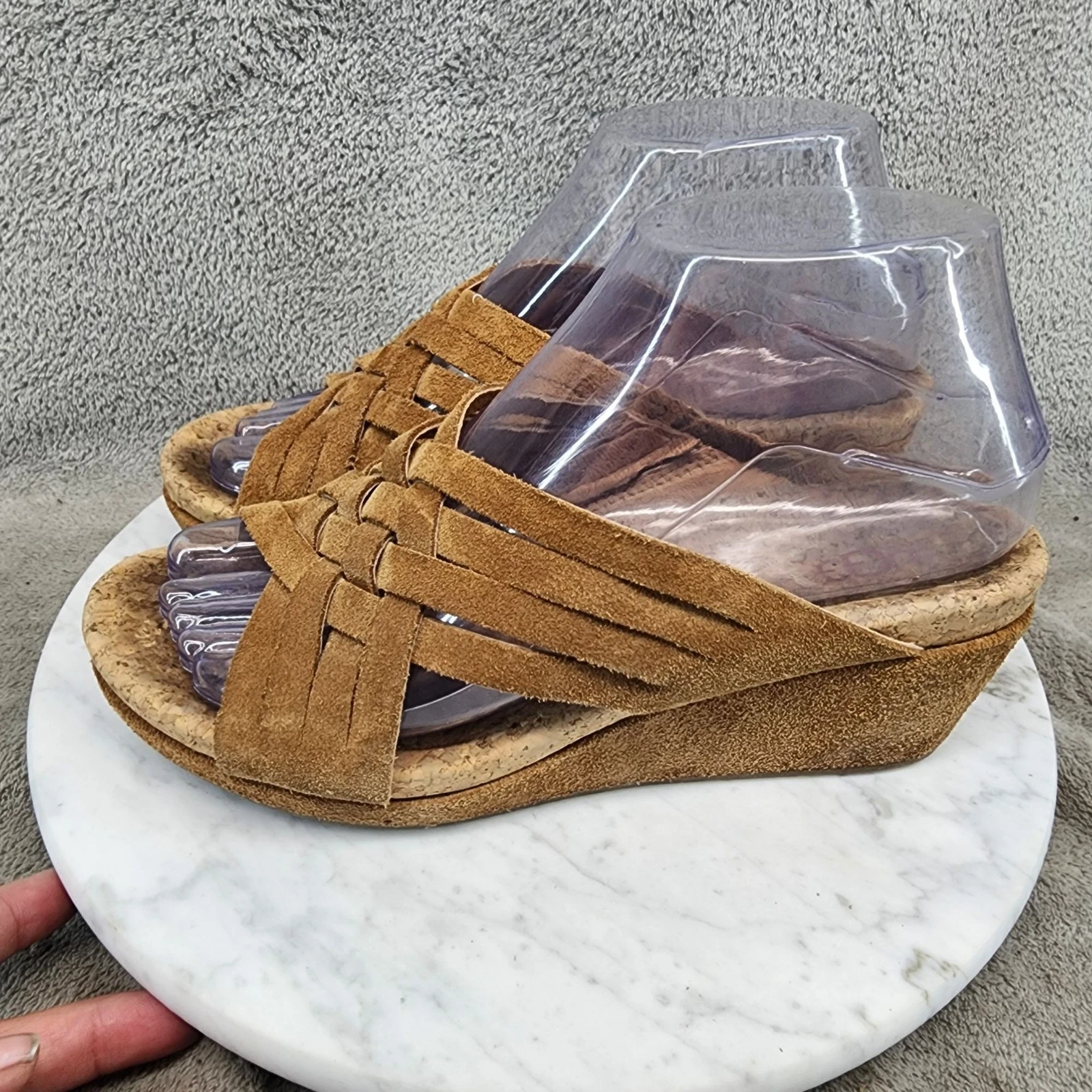 Scarpe UGG sandali donna taglia 7 marrone lilla scamosciato zeppa con suola in sughero *GUC*