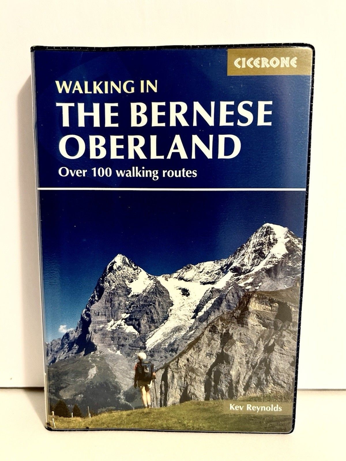 Walking in the Bernese Oberland by Kev Reynolds Hiking Travel Guide Cicerone New