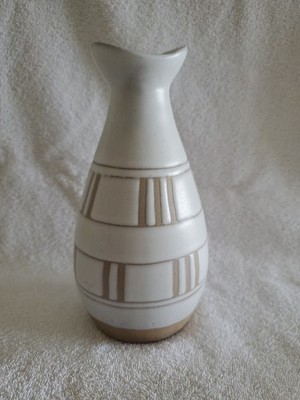 Vintage Jane & Gordon Martz Marshall Studios  Ceramic Sgraffito Vase 7 3/8''