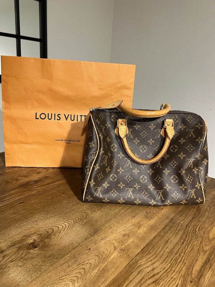 Louis Vuitton Speedy 30 Monogram Canvas Brown Zip Satchel Handbag.