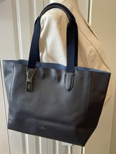 large derby tote coach