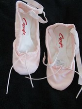 Girl's CAPEZIO Ballet Slippers NEW Juliet Pink Canvas Split Sole Leather Size 5