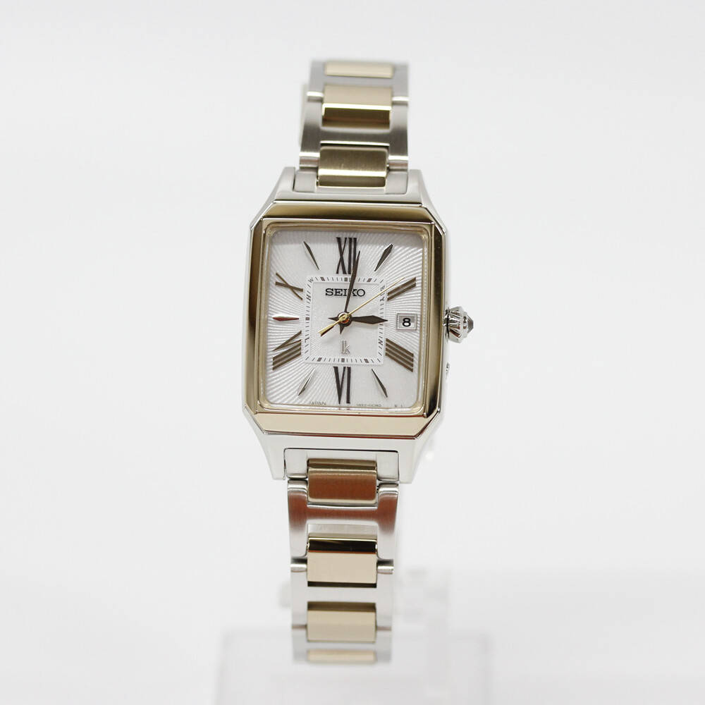 SEIKO LUKIA SSVW210 Analog Quartz Sapphire Crystal White Silver