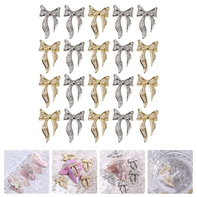 Nayyana Goldene Nagelanhänger Set – 90 Teile, 9 Designs – Kreuz, Rosen & Mehr Für Maniküre & DIY