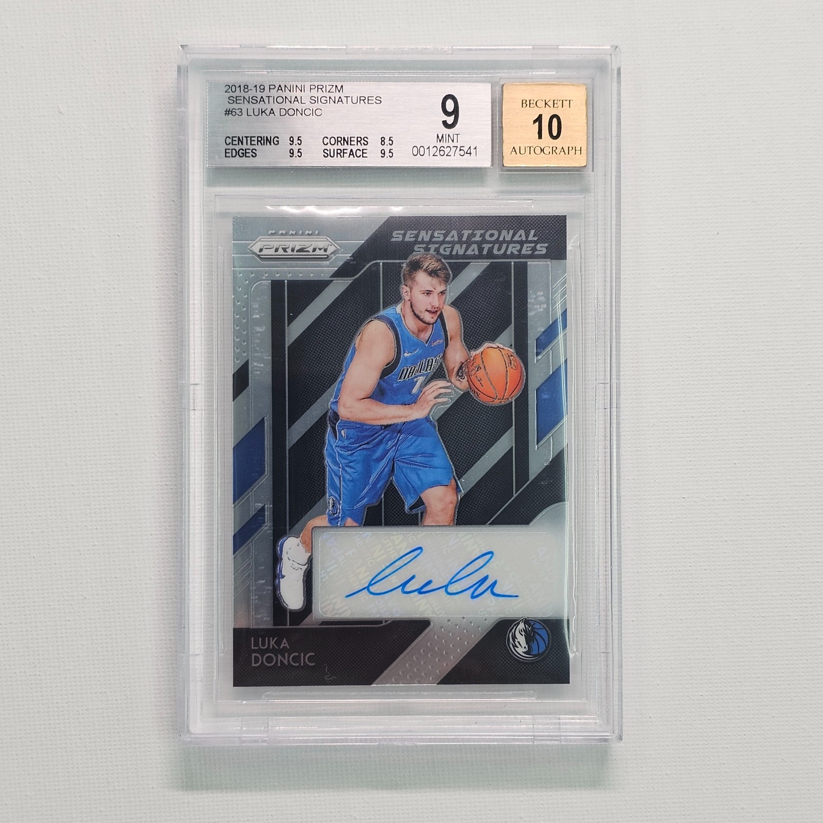 2018-19 Panini Prizm Luka Doncic Sensational Signatures Auto RC BGS 9 10 @9H view 1