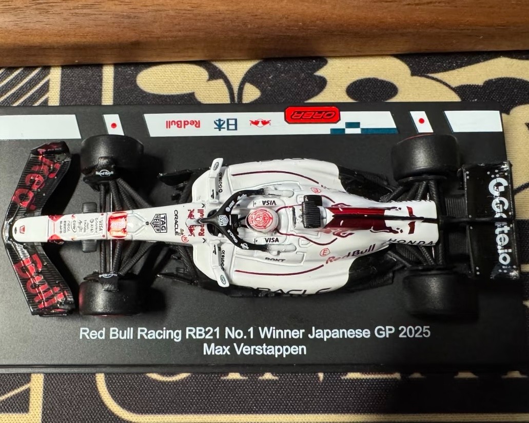 Spark 1/64 Red Bull RB21 NO.1 Winner Japan GP 2025 Max Verstappen