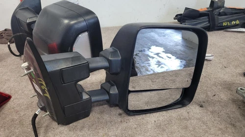 2016-2018 Nissan Titan XD Front Right Passenger Door Mirror w/PWR ID 96301 EZ10E