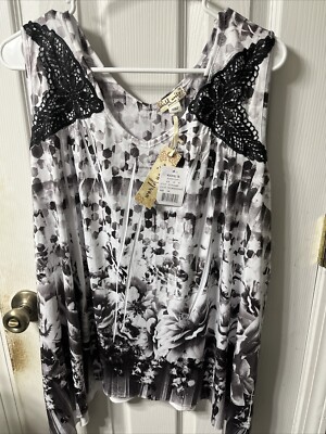 NEW World Unity Womens Plus Black & White Floral Sleeveless Blouse Tunic Size 3X