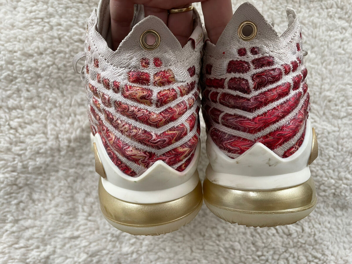 NIKE LEBRON XVII 17 Prm Harlem Fashion Row Win Desert Sand NIKE LEBRON XVII 17 Prm Harlem Fashion Row Win Desert Sand