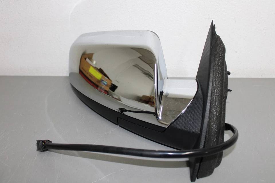 2010 2011 CHEVROLET EQUINOX GMC TERRAIN RIGHT SIDE DOOR MIRROR W/MEMORY POWER - Image 2 of 4