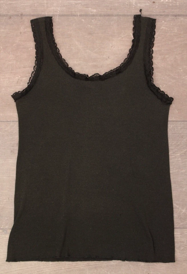 Regata/camisa vintage feminina anos 80 preta Harley motociclista acabamento em renda P/M década de 1980 ABATE - Imagem 4 de 4