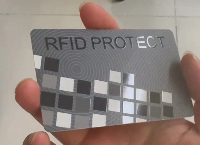 4 x RFID Signal Blocking Cards. Credit & Debit Card Blocker Protector SILVER - Image 4 of 4