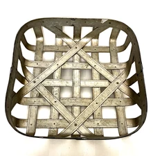 Tobacco Basket/Tray~Woven Metal~Home Decor~Fruit, Bread, Christmas Greens