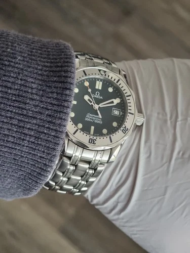 OMEGA Seamaster 300m Blue Wave Dial  Mid size 36mm Mens Watch Very Good Conditio