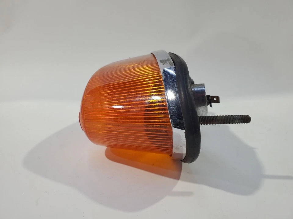 Volkswagen Karmann Ghia 1600 1970 1971 luz trasera OEM tiene grietas en la parte trasera  Foto 4 de 4