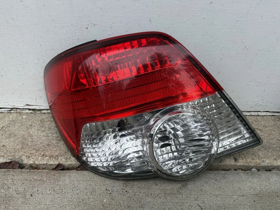 Par de luces traseras izquierda y derecha para camioneta Subaru Impreza WRX 2004-07 Foto 2 de 4