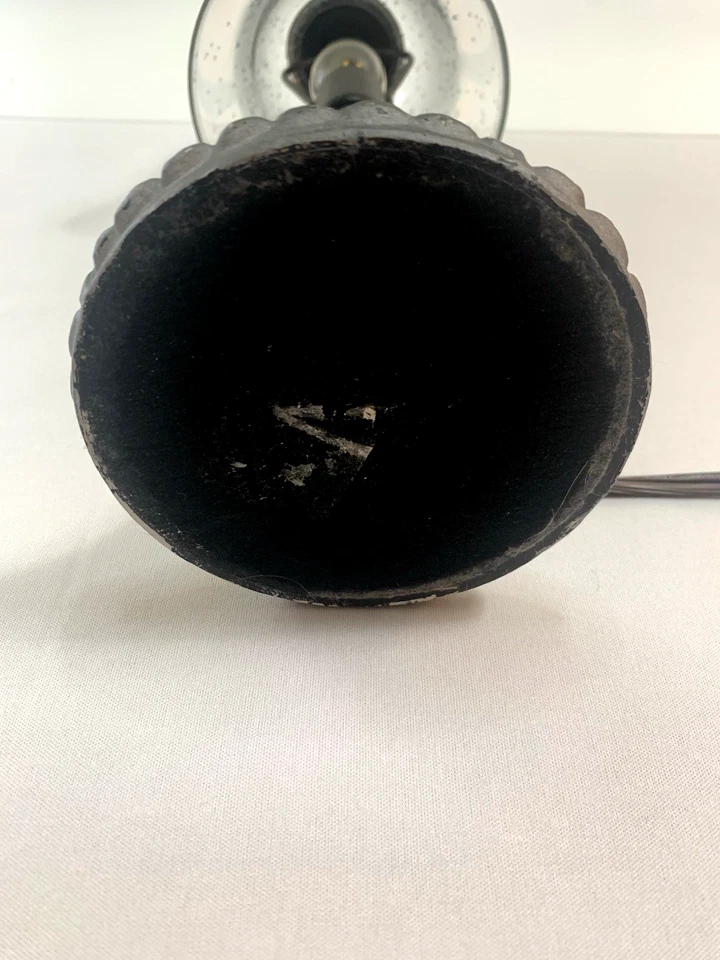 Lámpara de mesa vintage industrial de metal ornamentado para granja de 14" de alto Foto 4 de 4