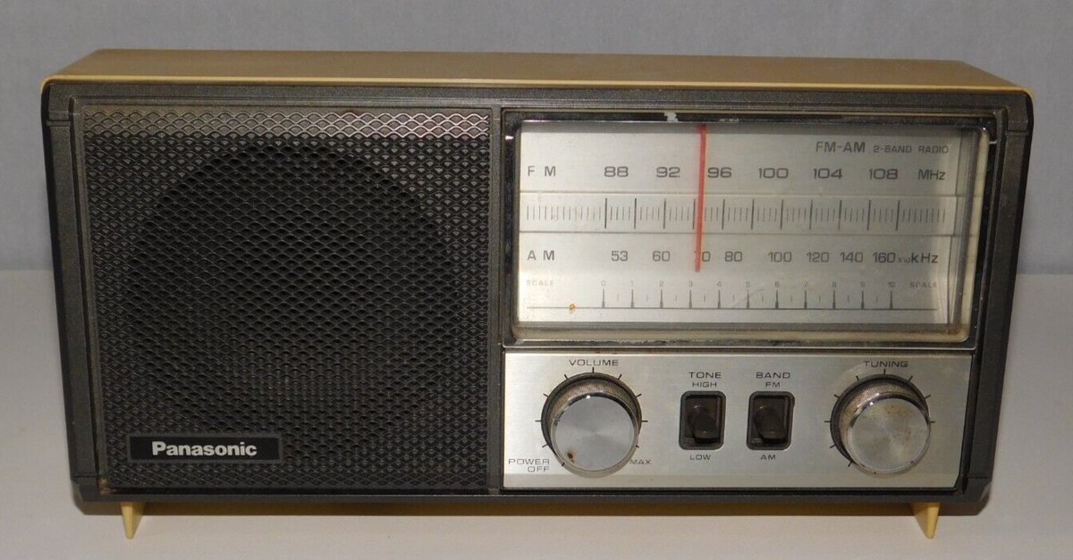 VTG Panasonic AM FM Radio Model RE-6277 1983 Working Solid State
