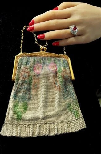 Bolsos, bolsos y estuches vintage Whiting and Davis anteriores a 1920