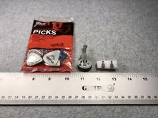 Torino Pewter Acoustic Guitar Brooch Lapel Pinback Compartment Earrings Vintage