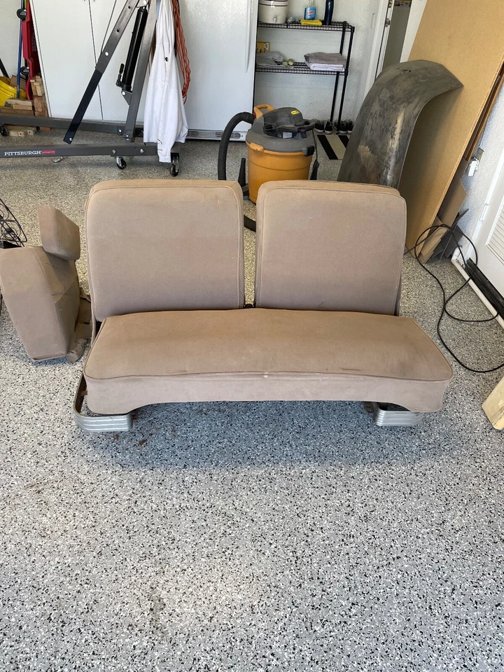 STUDEBAKER CHAMPION STARLIGHT 1950 CUPÉ ASIENTOS DELANTEROS Y TRASEROS, CONSOLAS TRASERAS. Foto 2 de 3