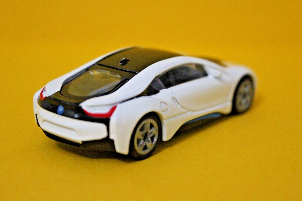 SIKU - BMW i8 - 1:55 - Immagine 3 di 4