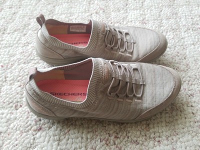 skechers classic fit air cooled memory foam womens