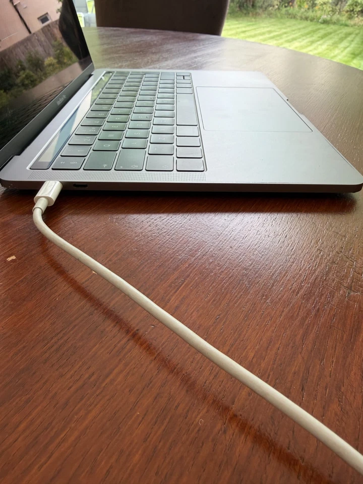 Apple MacBook Pro 13.3" A2159 2019, 128GB SSD, 8GB RAM, photo 4 of 5