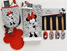 Disney Minnie Mouse Kitchen LINENS  UTENSILS 6-Piece Gift Set RED